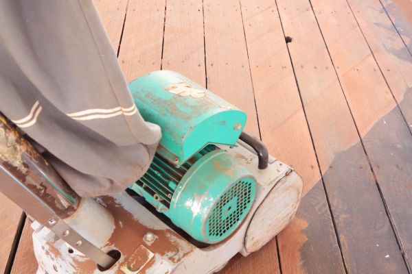 Cost of Cedar Deck Sanding in Placerville